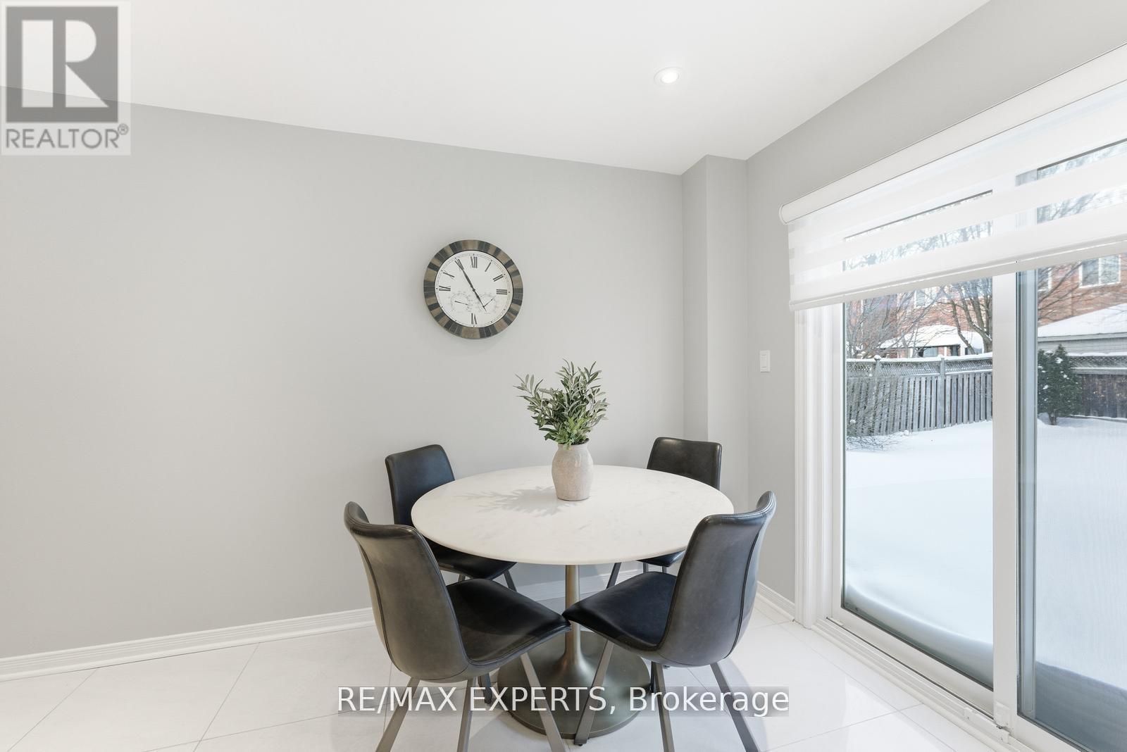 75 Delattaye Avenue, Aurora, Ontario  L4G 7T8 - Photo 19 - N12817348