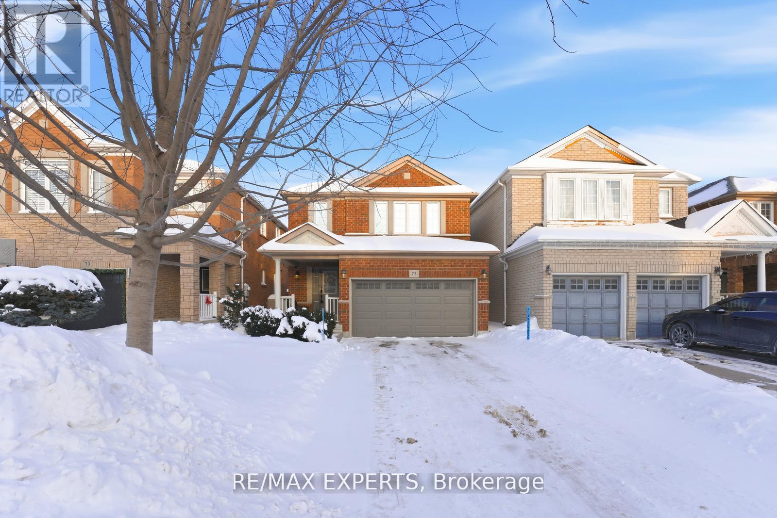 75 Delattaye Avenue, Aurora, Ontario  L4G 7T8 - Photo 2 - N12817348