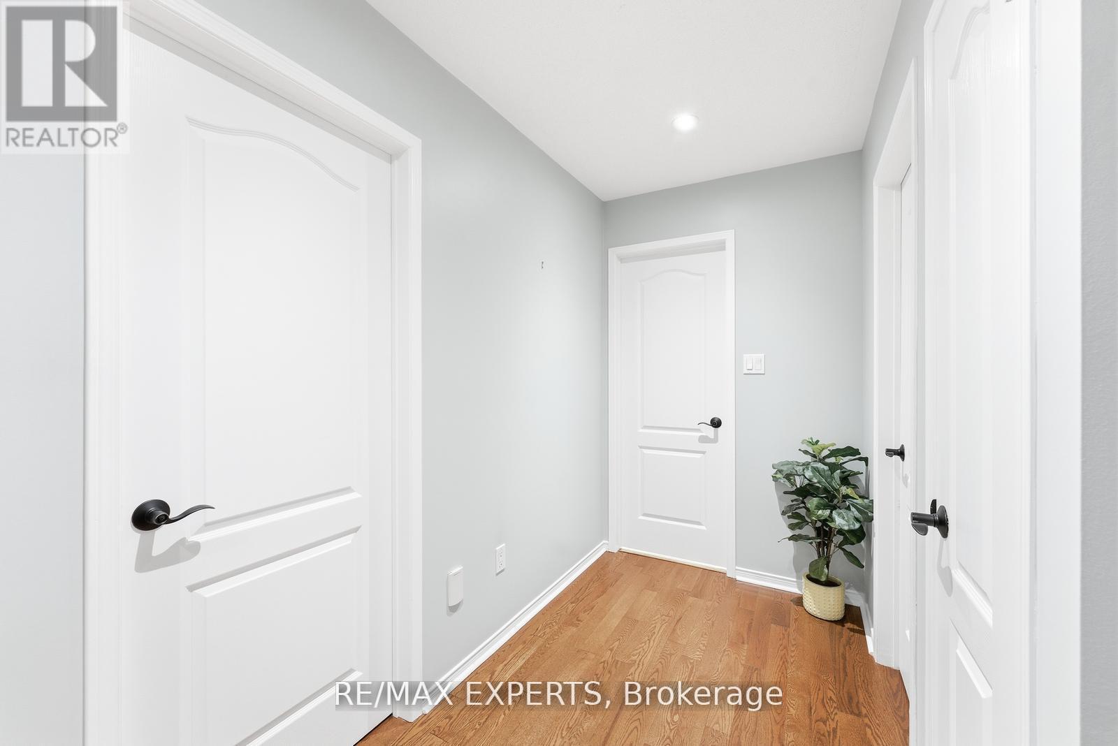 75 Delattaye Avenue, Aurora, Ontario  L4G 7T8 - Photo 23 - N12817348