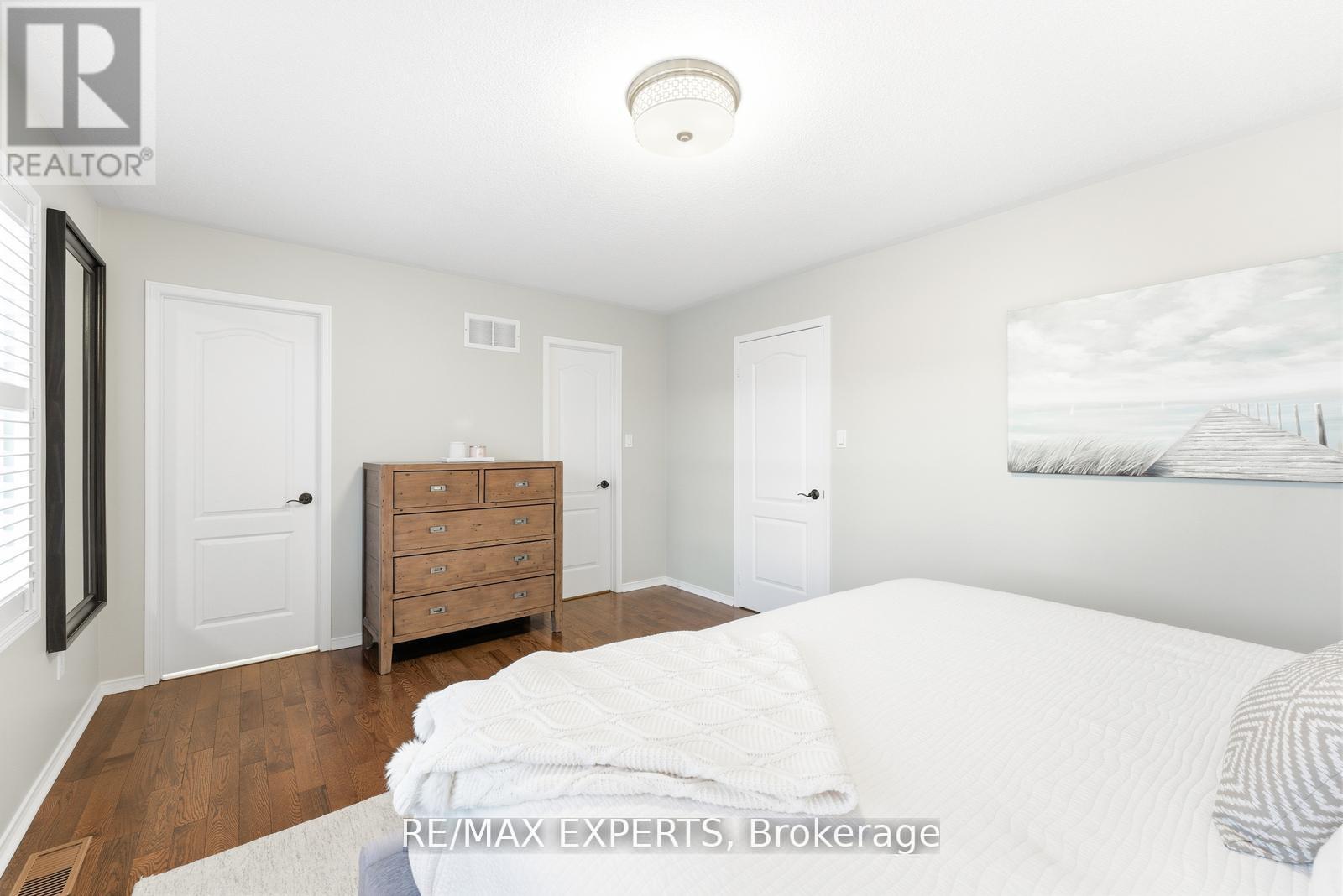 75 Delattaye Avenue, Aurora, Ontario  L4G 7T8 - Photo 25 - N12817348