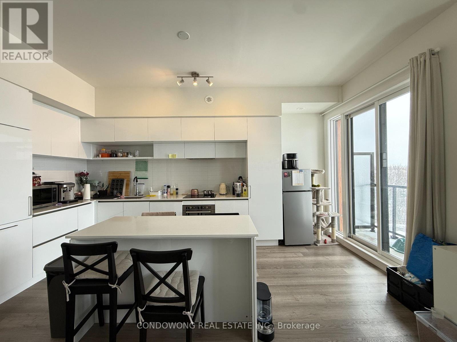 111 - 10 Steckley House Lane, Richmond Hill, Ontario  L4S 0N1 - Photo 1 - N12817362