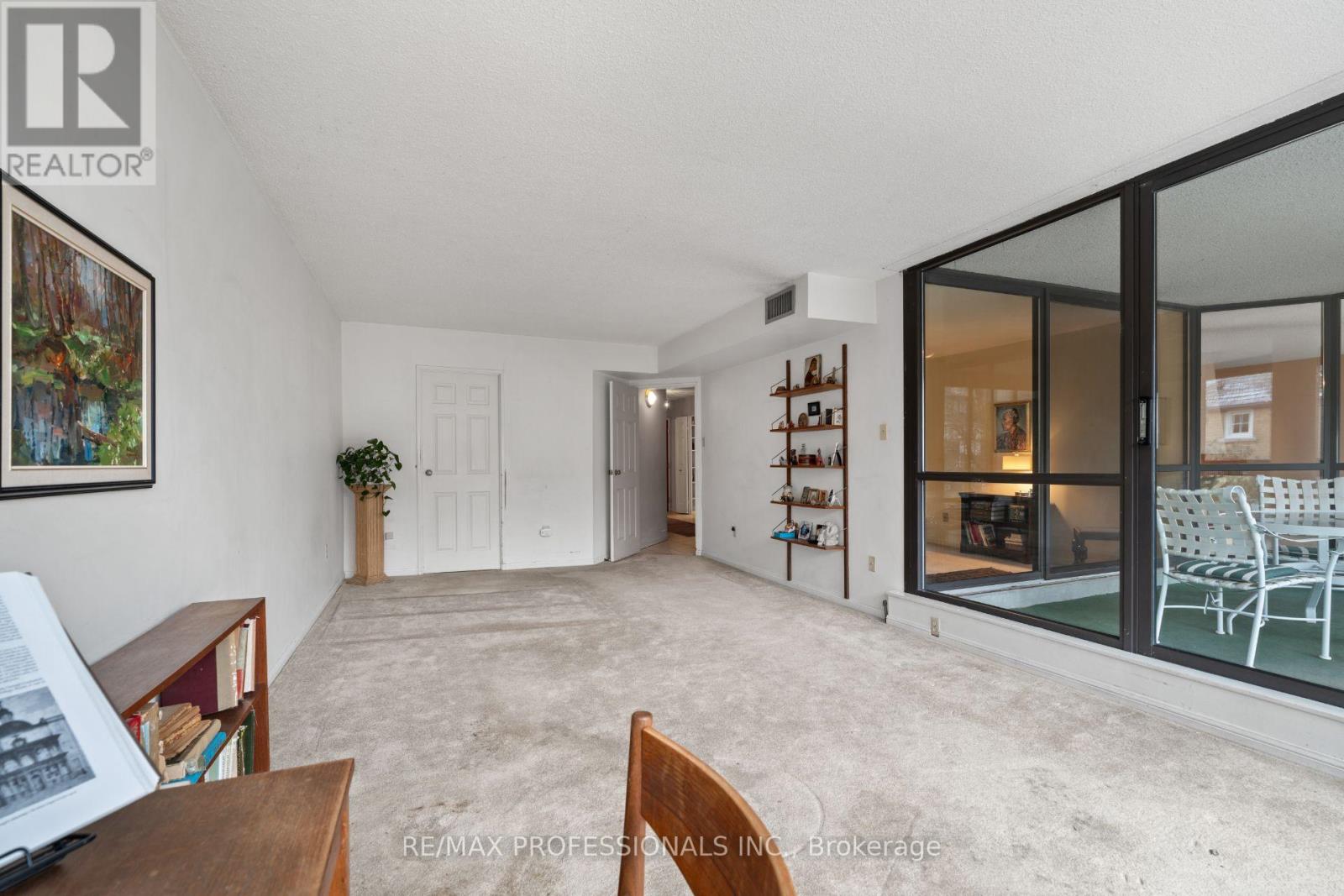 404 - 2545 Bloor Street W, Toronto, Ontario  M6S 1S1 - Photo 19 - W12817222