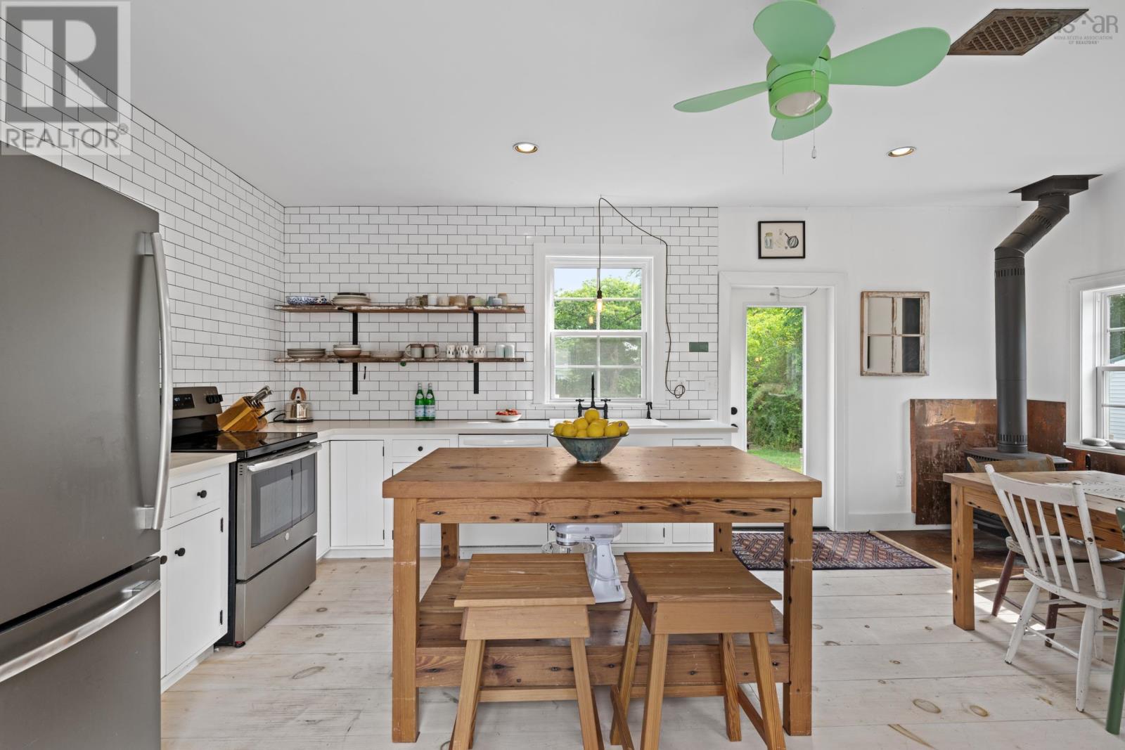 57 Old Falls Road, Liverpool, Nova Scotia  B0T 1K0 - Photo 8 - 202603279