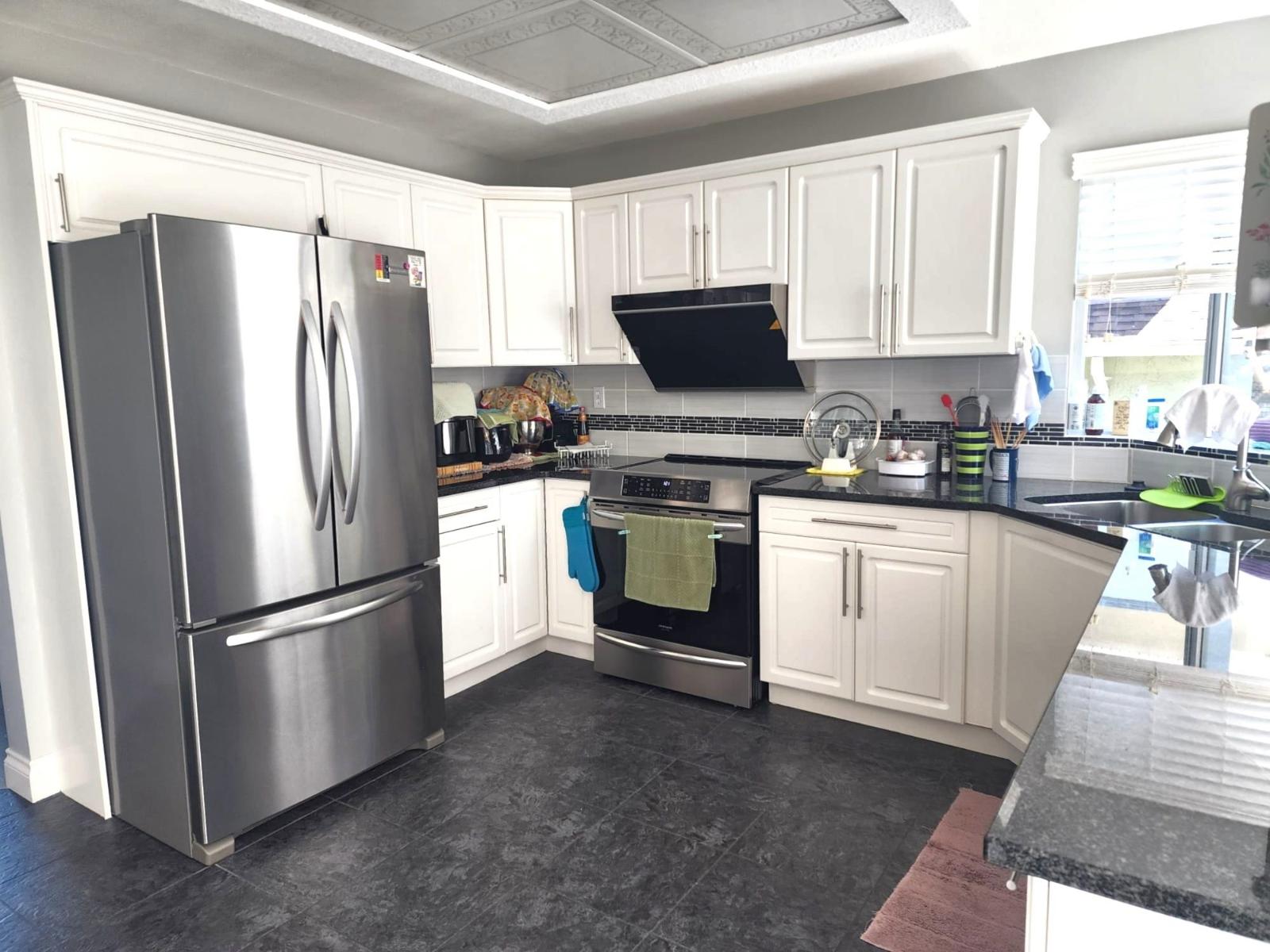 19088 63b Avenue, Surrey, British Columbia  V3S 8G5 - Photo 7 - R3093249