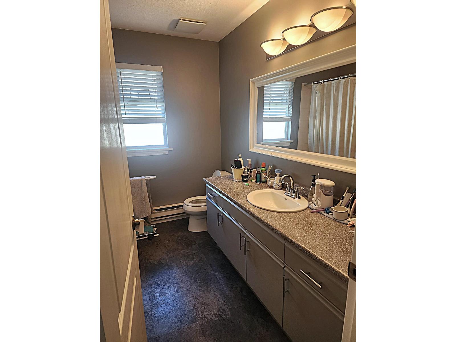 19088 63b Avenue, Surrey, British Columbia  V3S 8G5 - Photo 22 - R3093249