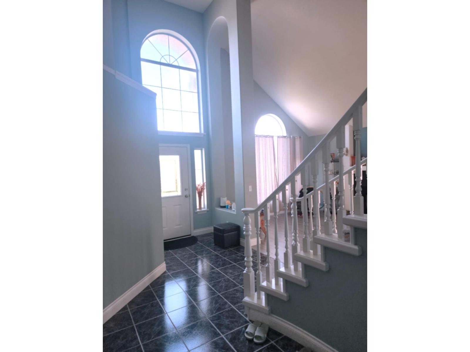 19088 63b Avenue, Surrey, British Columbia  V3S 8G5 - Photo 2 - R3093249