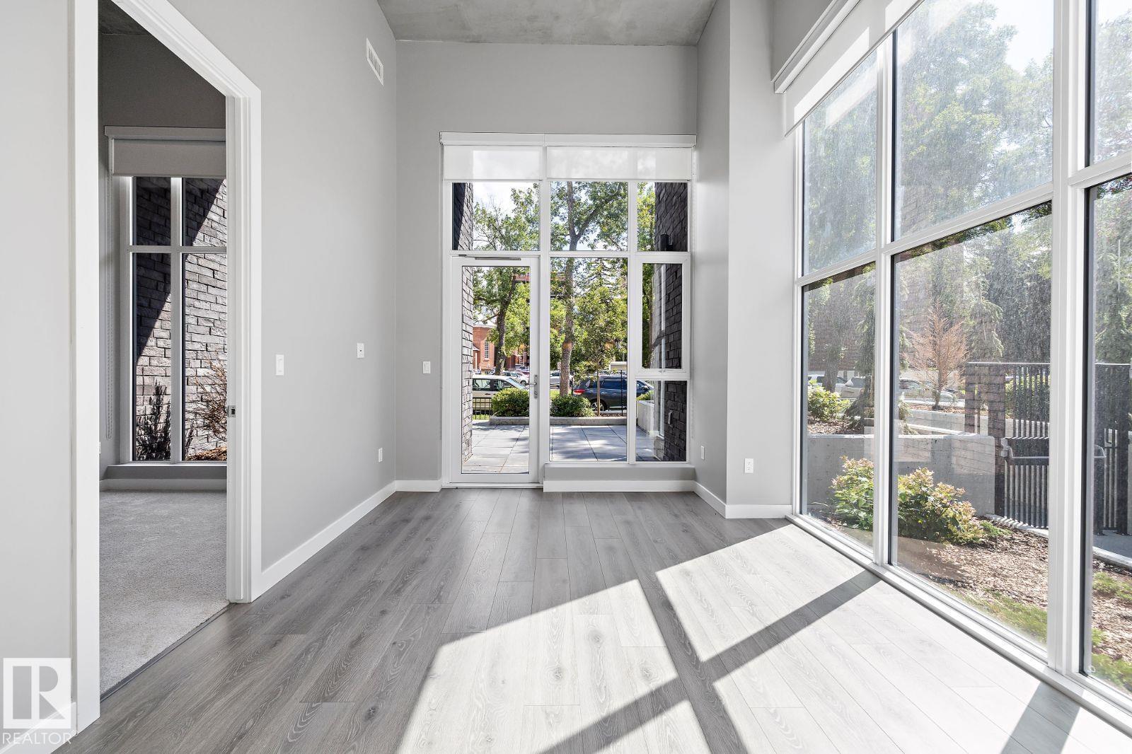 9922 111 St Nw, Edmonton, Alberta  T5K 1K2 - Photo 4 - E4453555