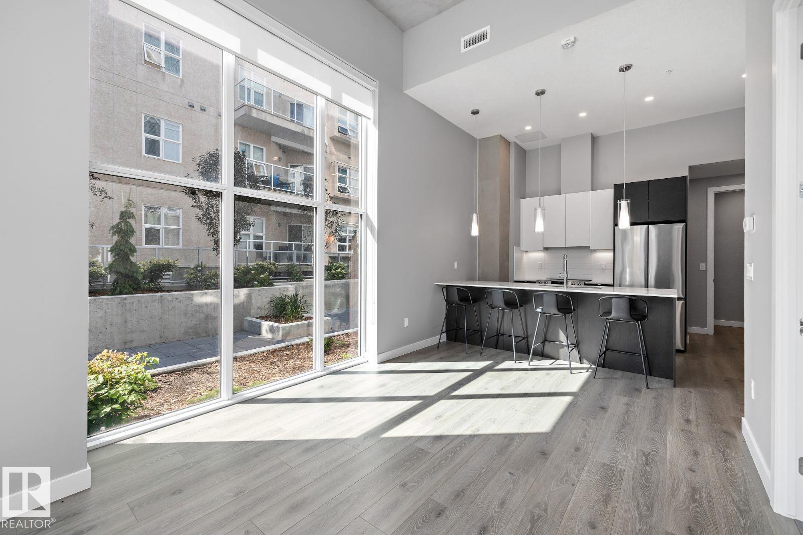 9922 111 ST NW, edmonton, Alberta