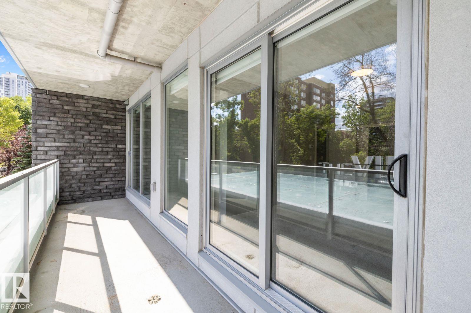 9922 111 St Nw, Edmonton, Alberta  T5K 1K2 - Photo 10 - E4453555