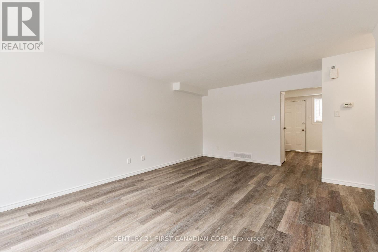 27 - 45 Gatewood Place, London East, Ontario  N5Y 5A4 - Photo 2 - X12817408