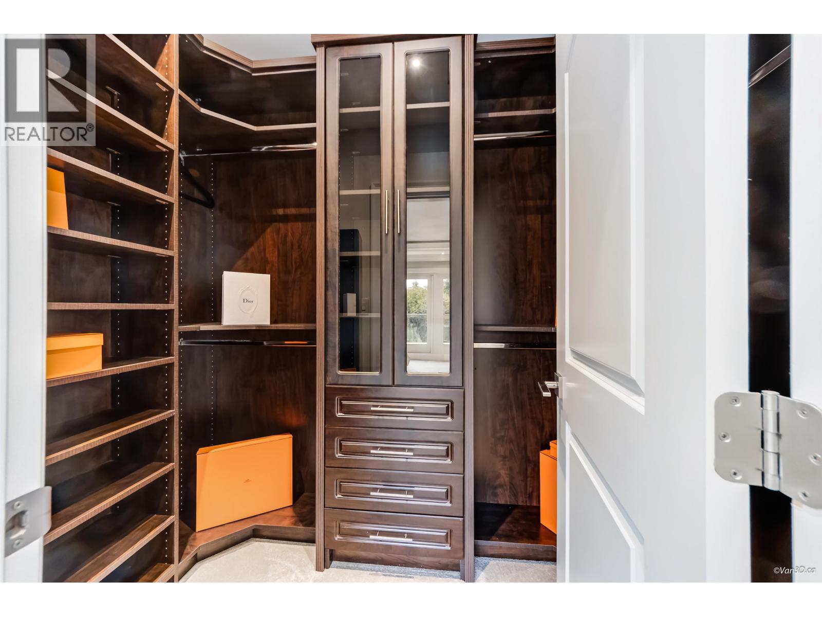 8151 Osgoode Drive, Richmond, British Columbia  V7A 4M3 - Photo 27 - R3092898