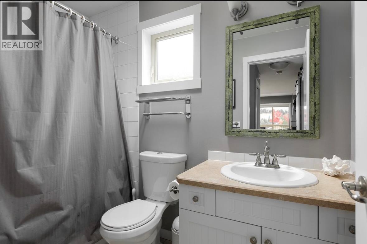 6822 Madrid Way Unit# 310 Kelowna Photo 9 6822 Madrid Way Unit# 310 Kelowna Photo 9