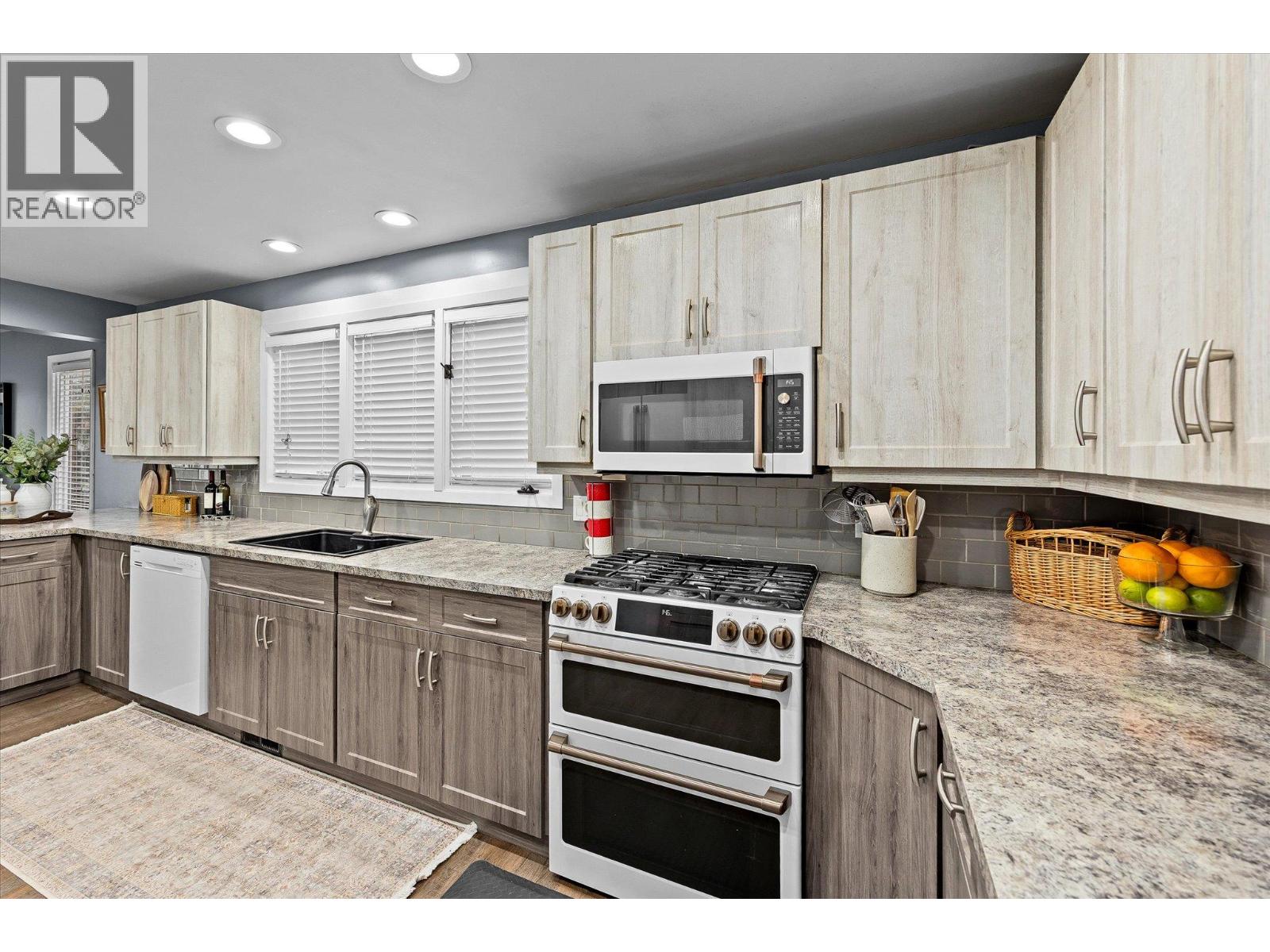 3307 Mcginnis Road, West Kelowna, British Columbia  V4T 1A9 - Photo 12 - 10376728