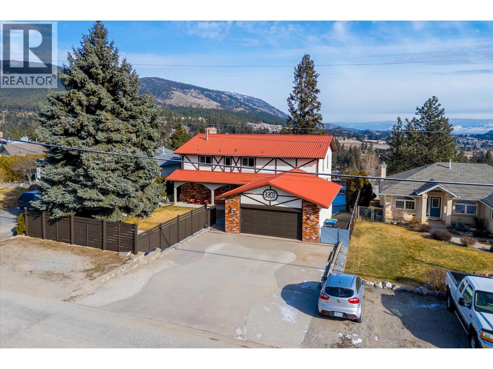 3307 Mcginnis Road, West Kelowna, British Columbia  V4T 1A9 - Photo 2 - 10376728
