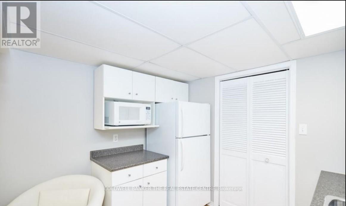 74 Allan Drive, St. Catharines, Ontario  L2N 1E9 - Photo 8 - X12817366