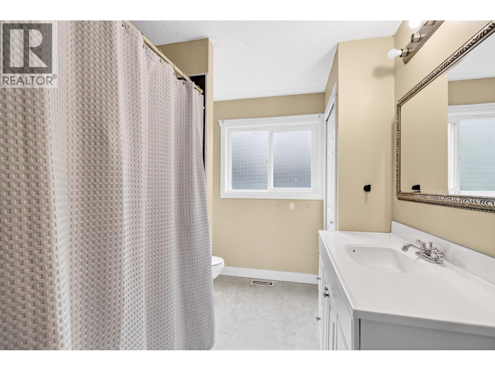 12141 230 Street, Maple Ridge, British Columbia  V2X 6R4 - Photo 15 - R3093343