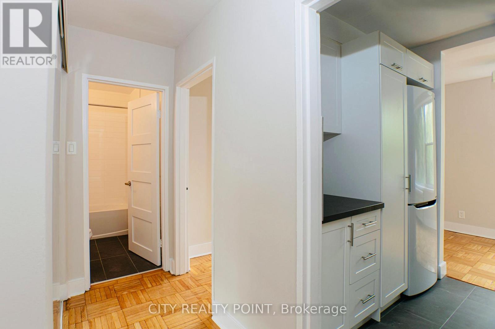 403 - 1545 Bathurst Street, Toronto, Ontario  M5P 3H6 - Photo 9 - C12817404