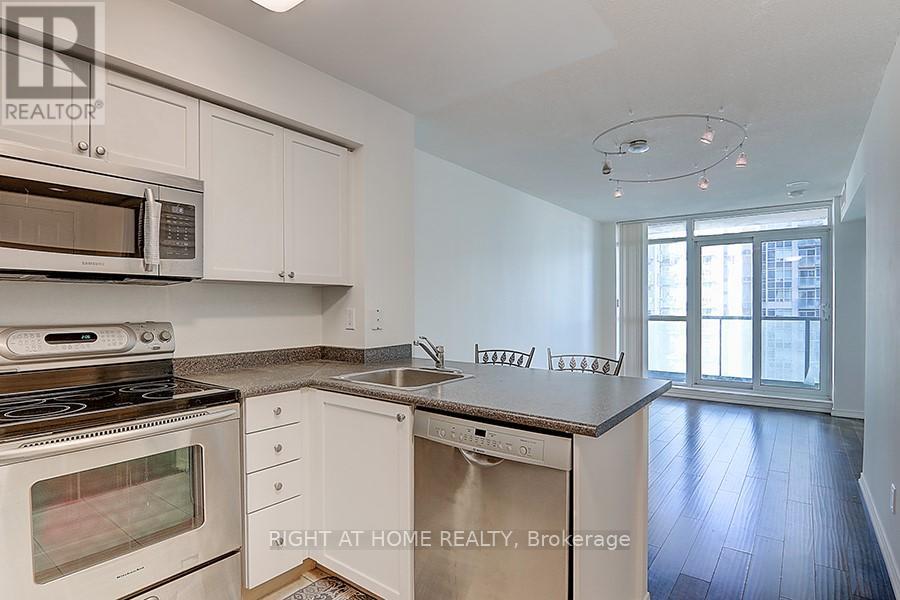 2110 - 28 Harrison Garden Boulevard, Toronto, Ontario  M2N 7B5 - Photo 13 - C12817406