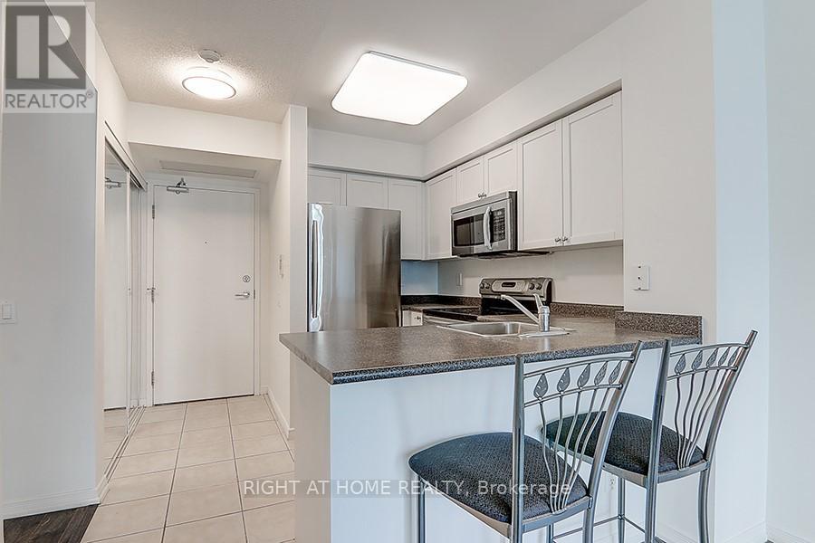 2110 - 28 Harrison Garden Boulevard, Toronto, Ontario  M2N 7B5 - Photo 8 - C12817406