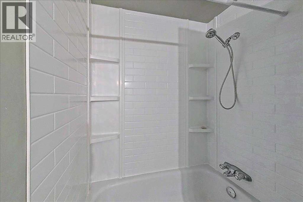 5210 61 Avenue, Olds, Alberta  T4H 1L3 - Photo 14 - A2277039