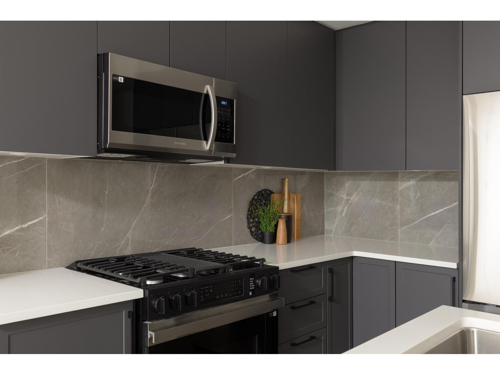 412 3438 146a Street, Surrey, British Columbia  V0V 0V0 - Photo 6 - R3084701