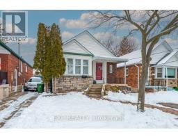 11 FAIRSIDE AVENUE, Toronto, Ontario