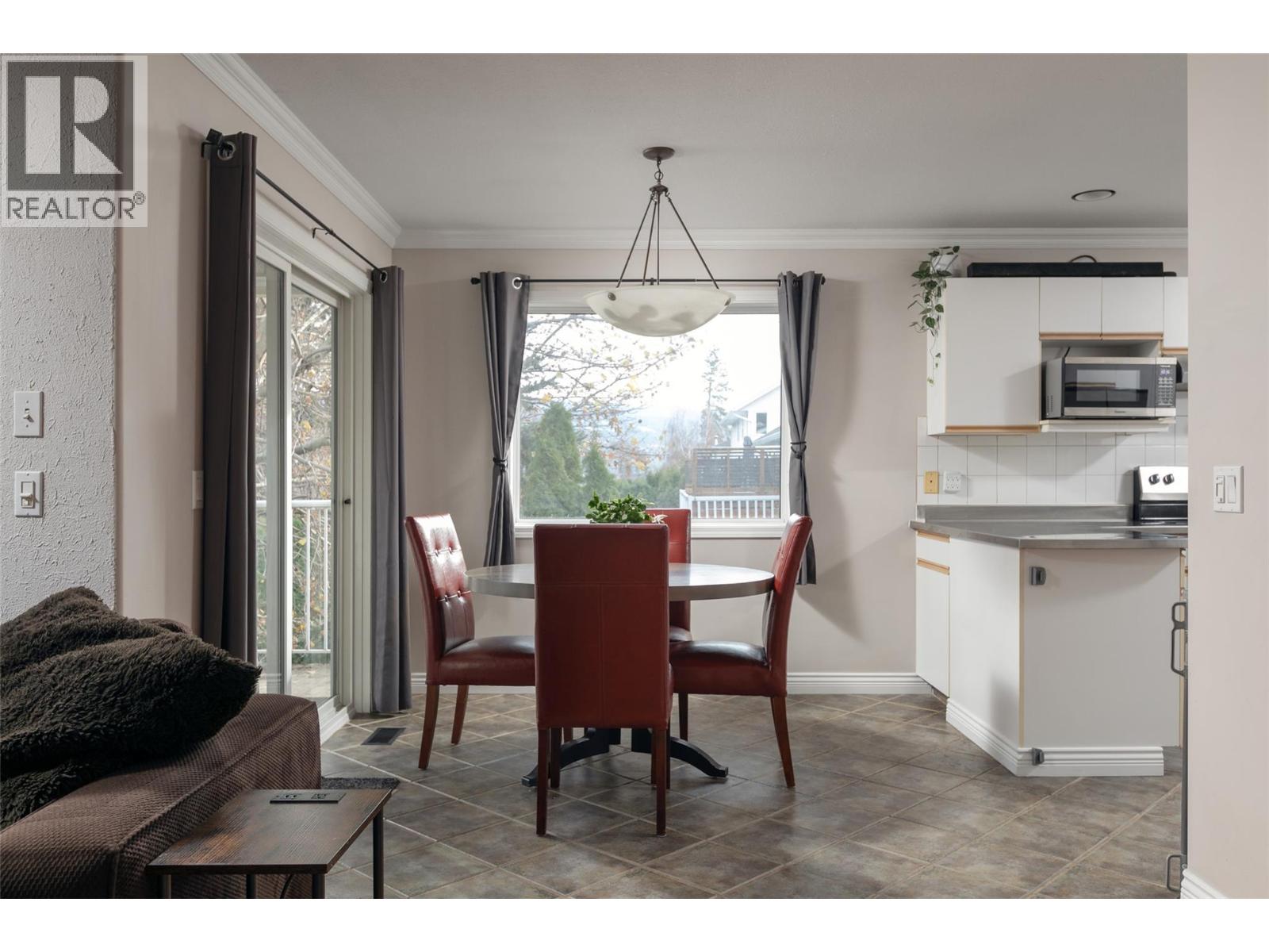 2745 Northview Place Lake Country Photo 9