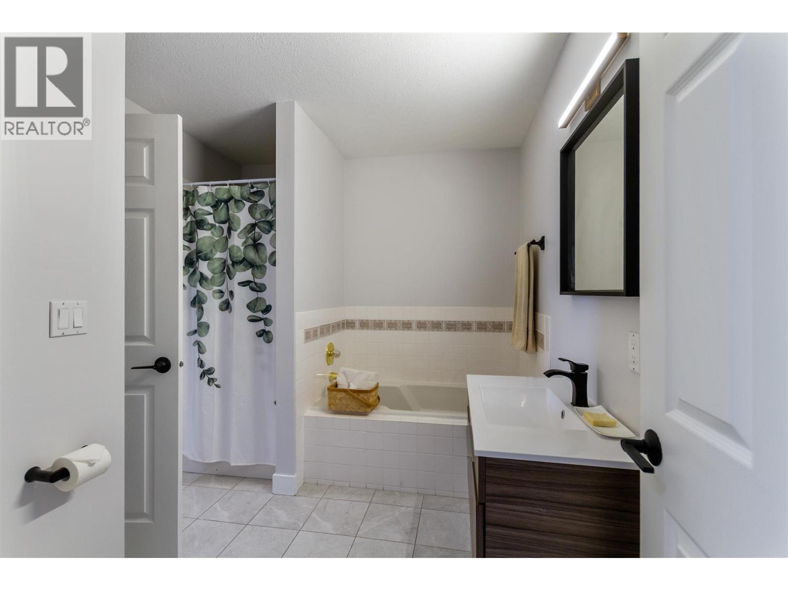 79 323 Governors Court, New Westminster, British Columbia  V3L 5S6 - Photo 16 - R3093232