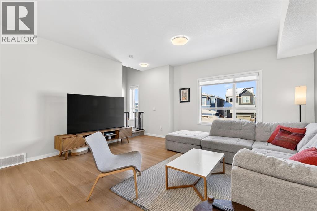 54 Cranbrook Gardens Se, Calgary, Alberta  T3M 3N9 - Photo 10 - A2287088