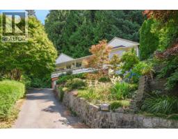 5560 GREENLEAF ROAD, West Vancouver, British Columbia
