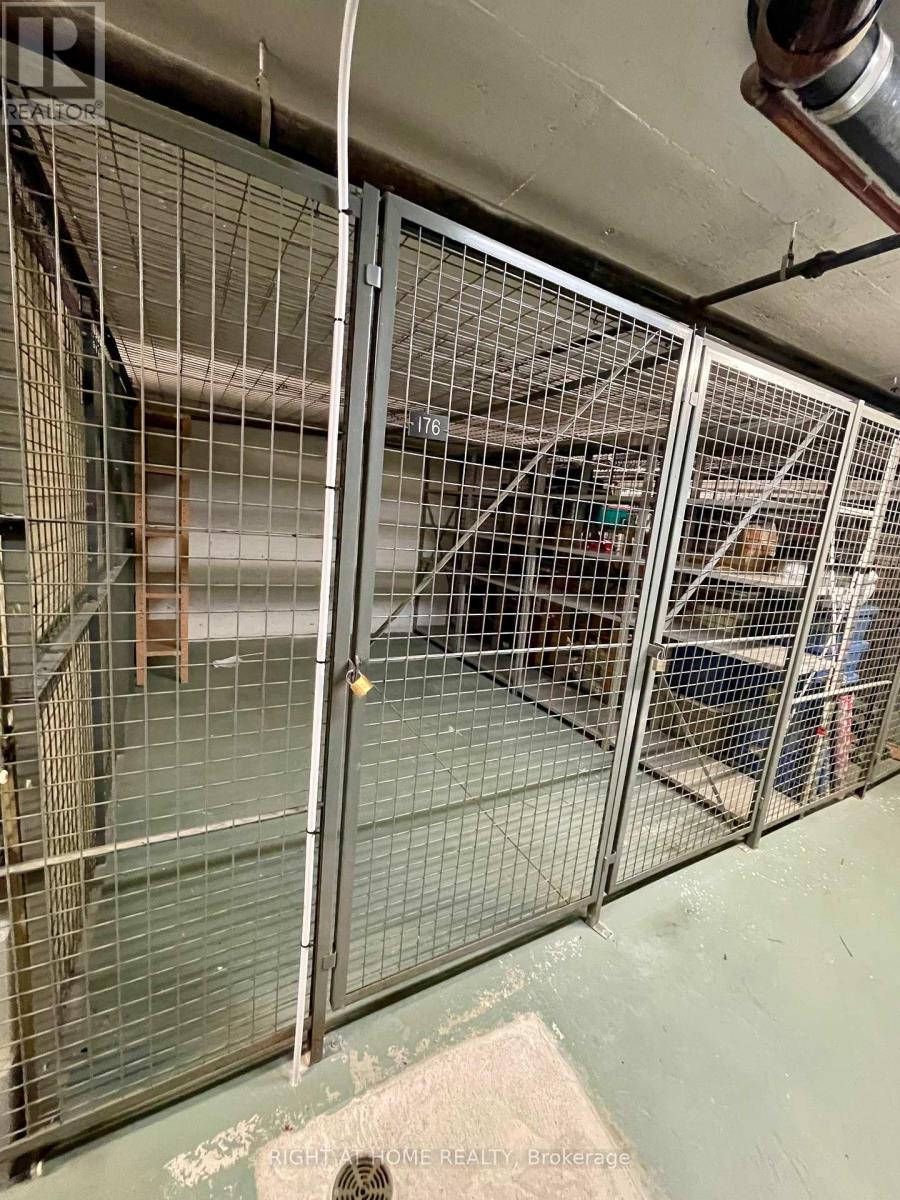 #803 - 610 Bullock Drive, Markham, Ontario  L3R 0G1 - Photo 29 - N12422232