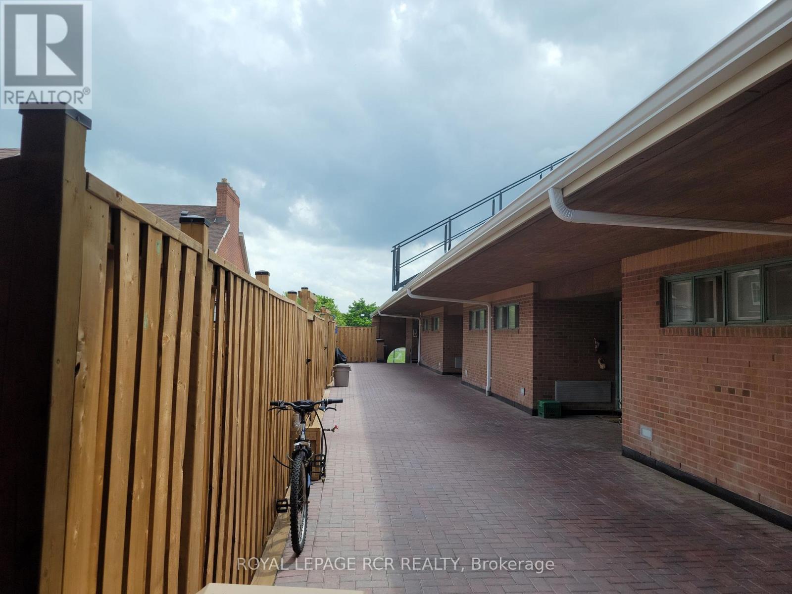 243 - 2 Orchard Heights Boulevard, Aurora, Ontario  L4G 3W3 - Photo 4 - N12639658