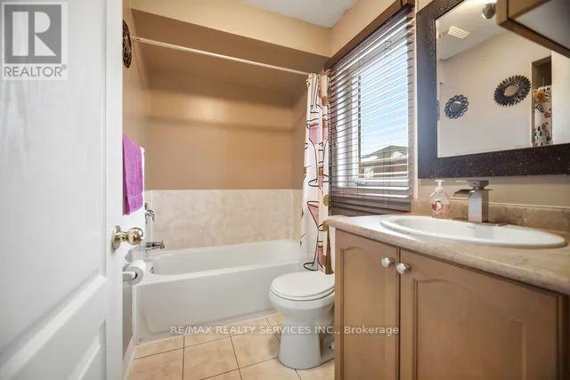 104 Begonia Crescent, Brampton, Ontario  L7A 0M7 - Photo 21 - W12817390