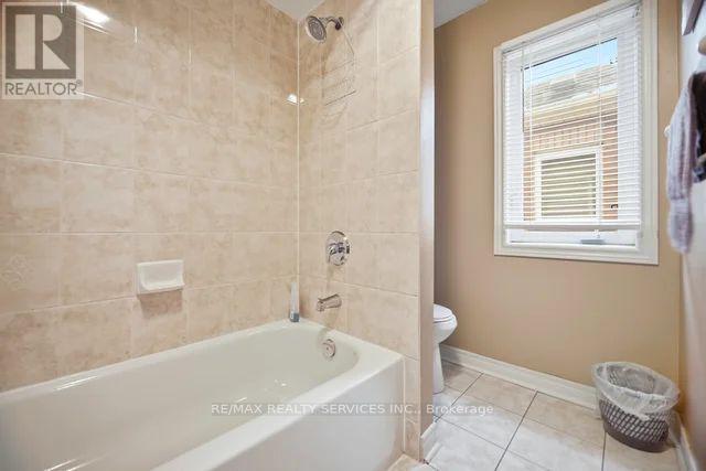 104 Begonia Crescent, Brampton, Ontario  L7A 0M7 - Photo 27 - W12817390