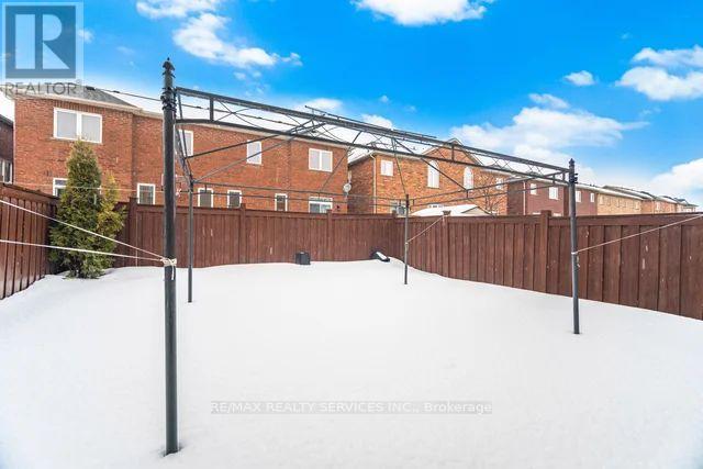 104 Begonia Crescent, Brampton, Ontario  L7A 0M7 - Photo 35 - W12817390