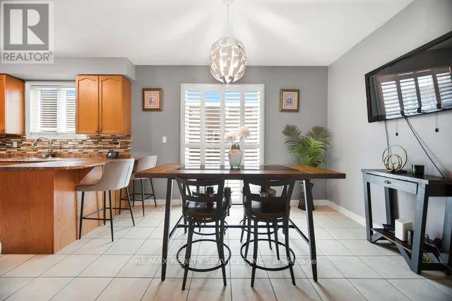 104 Begonia Crescent, Brampton, Ontario  L7A 0M7 - Photo 9 - W12817390