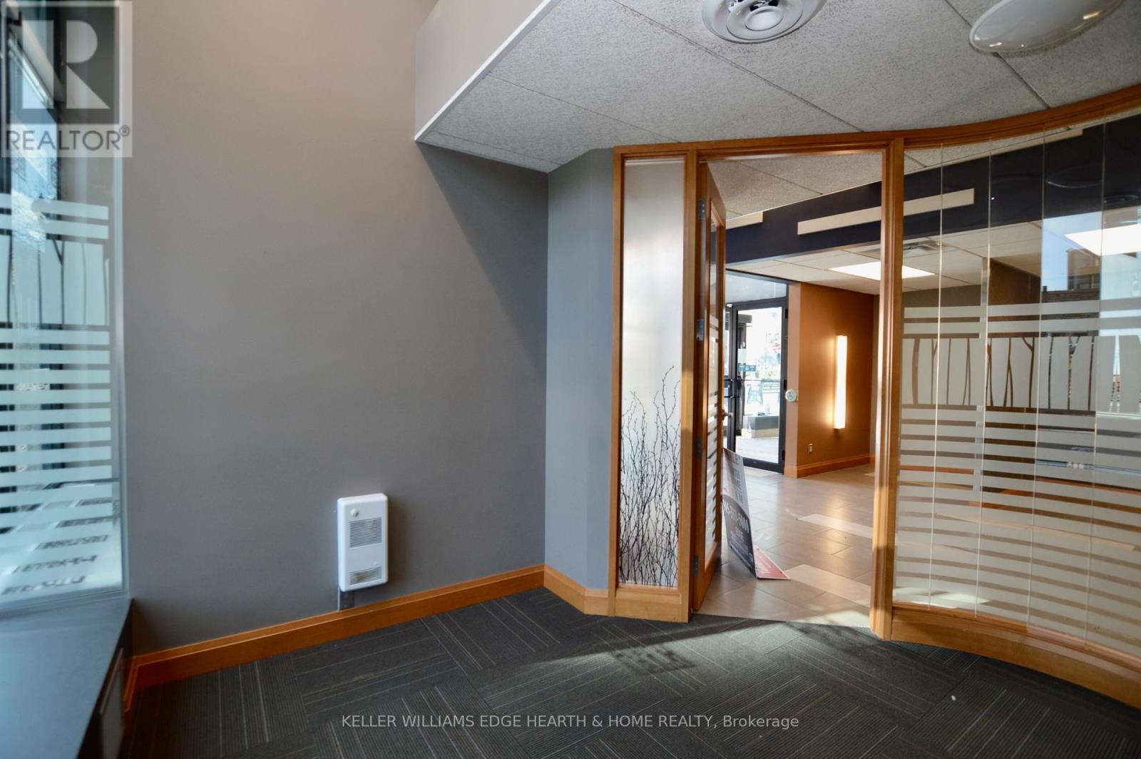 1 James Street S, Hamilton, Ontario  L8P 4R5 - Photo 15 - X12817382