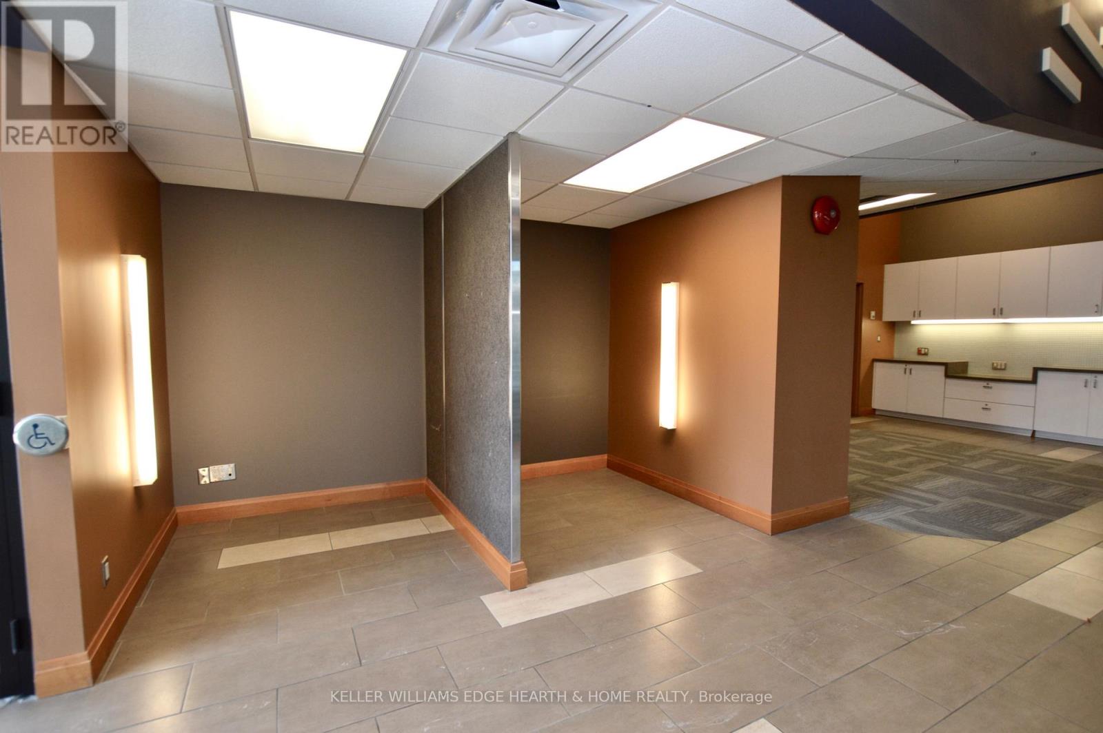 1 James Street S, Hamilton, Ontario  L8P 4R5 - Photo 19 - X12817382