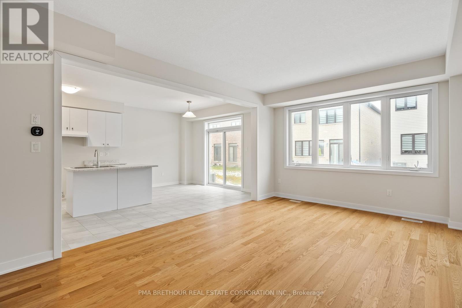 132 Eastbridge Avenue, Welland, Ontario  L3B 0M2 - Photo 10 - X12817394