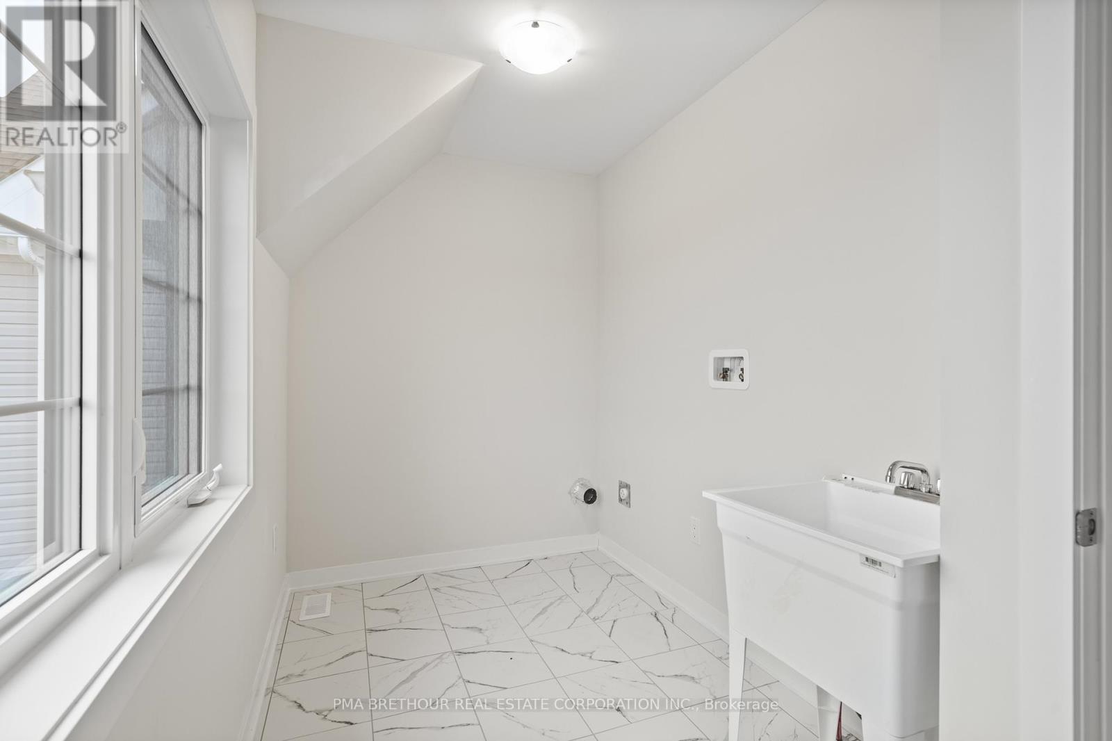 132 Eastbridge Avenue, Welland, Ontario  L3B 0M2 - Photo 20 - X12817394