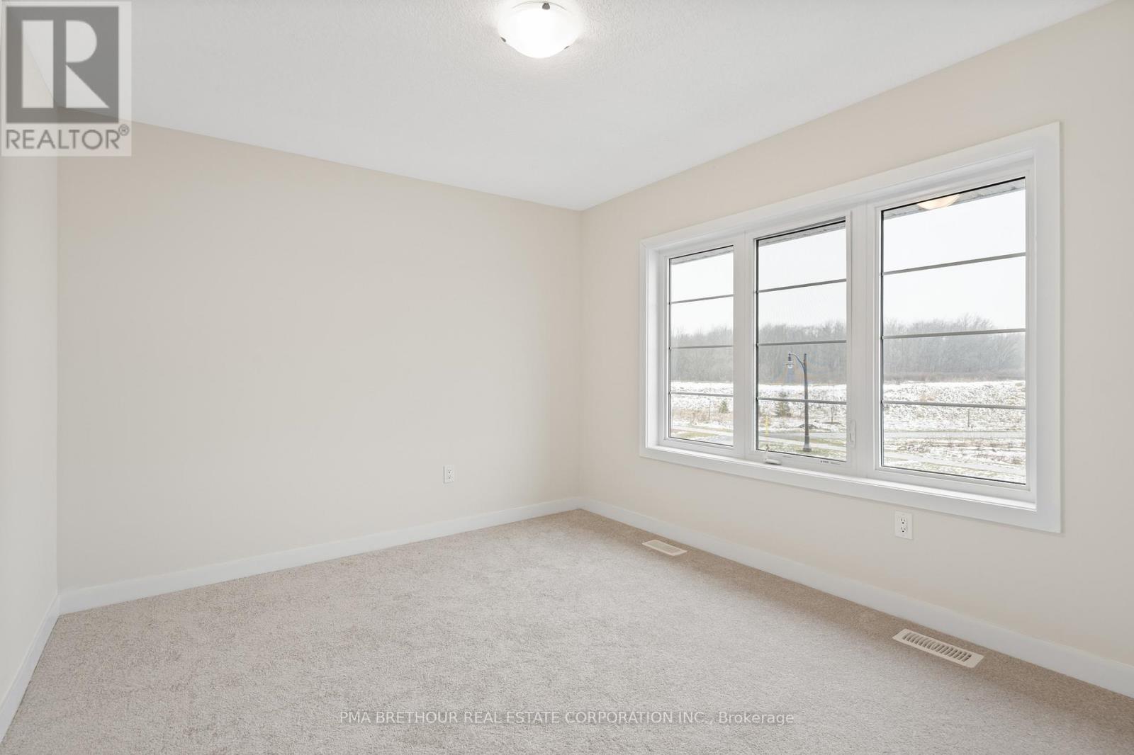 132 Eastbridge Avenue, Welland, Ontario  L3B 0M2 - Photo 21 - X12817394