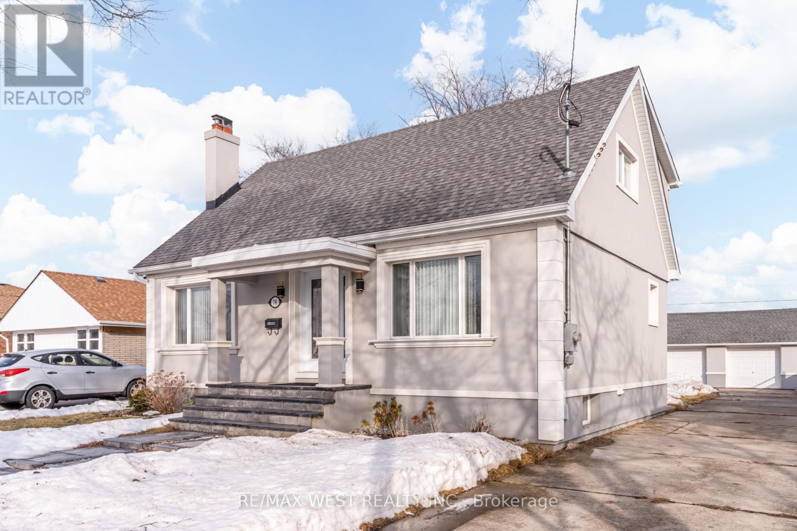 78 GOLDEN BOULEVARD E, Welland, Ontario