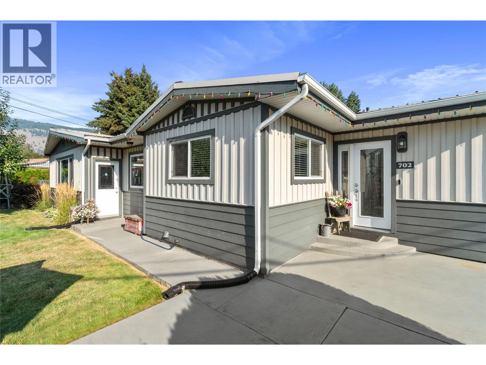 702 Second Avenue, Chase, British Columbia V0E 1M0 - Photo 3 - 10361805