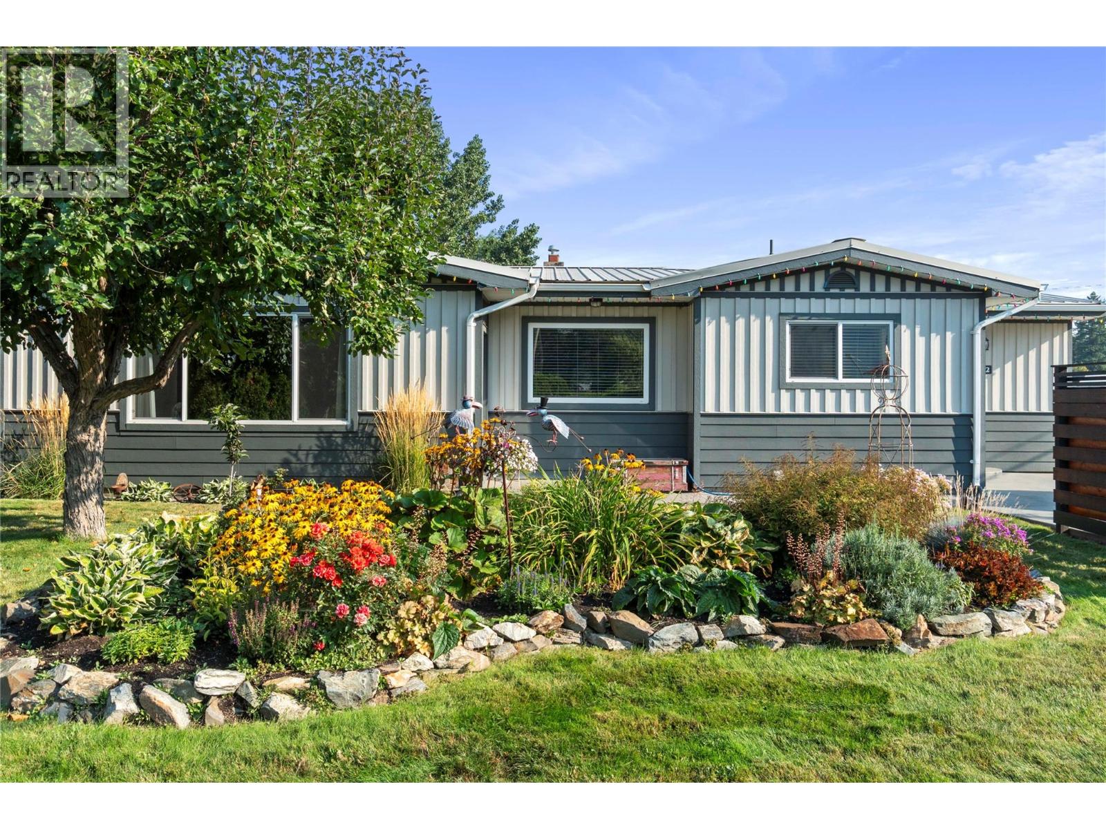 702 Second Avenue, Chase, British Columbia V0E 1M0 - Photo 2 - 10361805