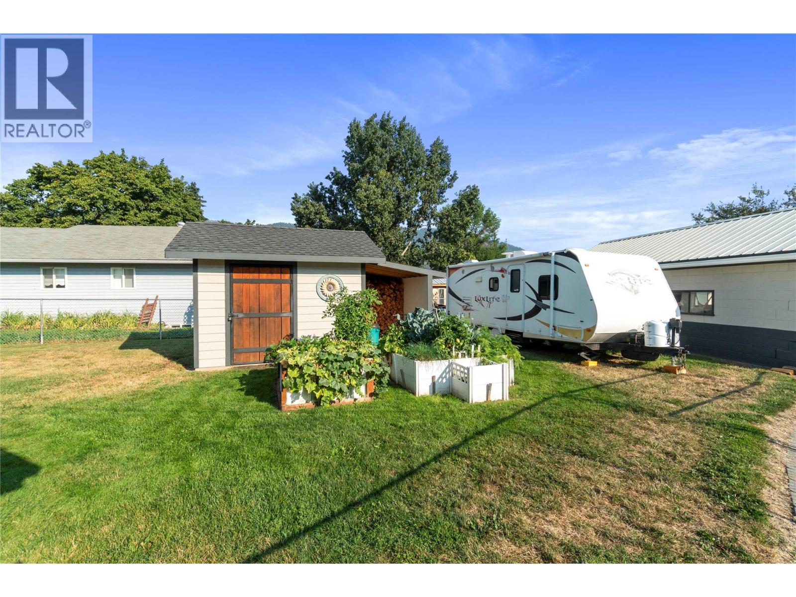 702 Second Avenue, Chase, British Columbia V0E 1M0 - Photo 10 - 10361805