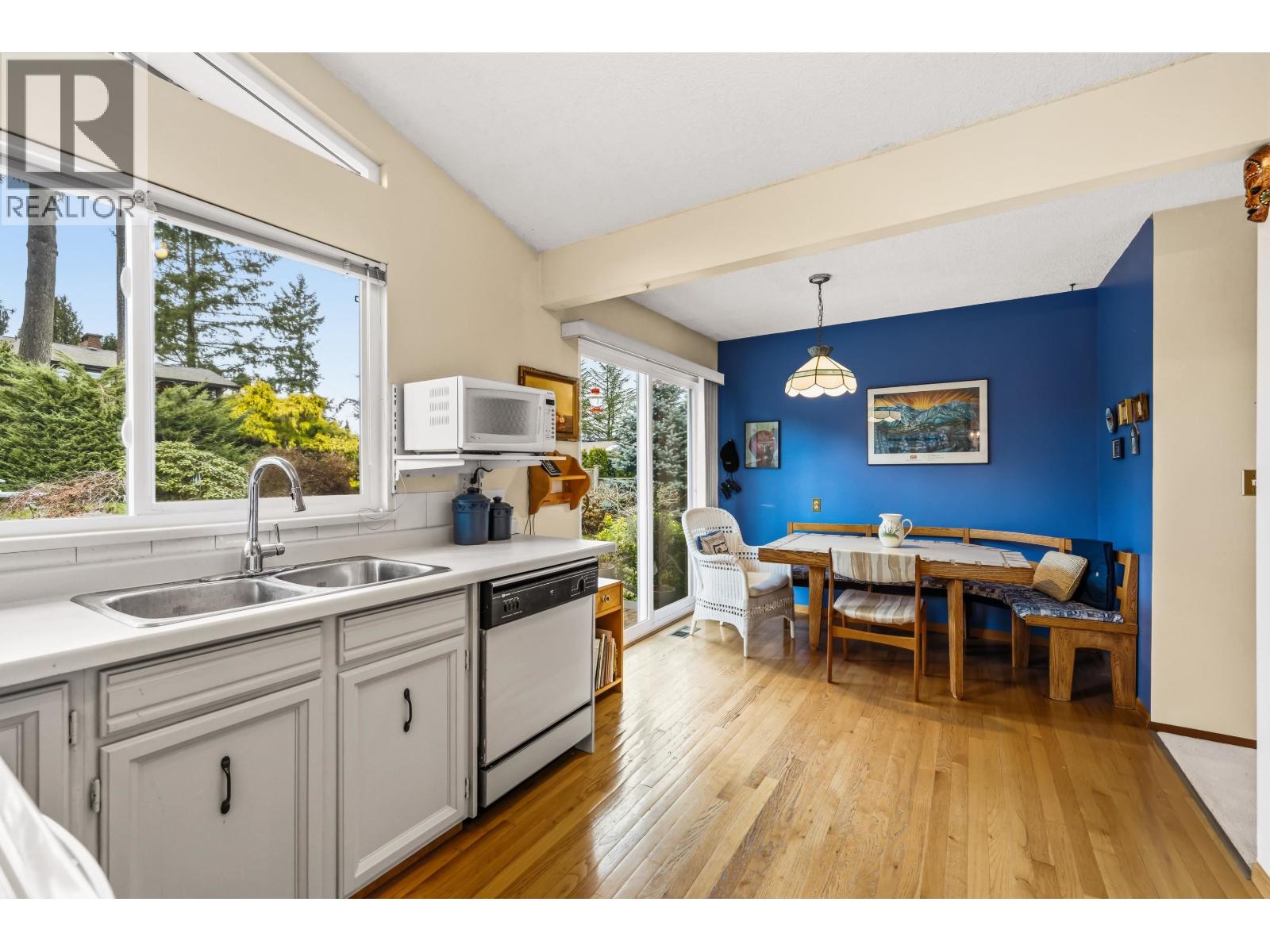 3156 Compass Court, Coquitlam, British Columbia  V3C 4A1 - Photo 13 - R3093332