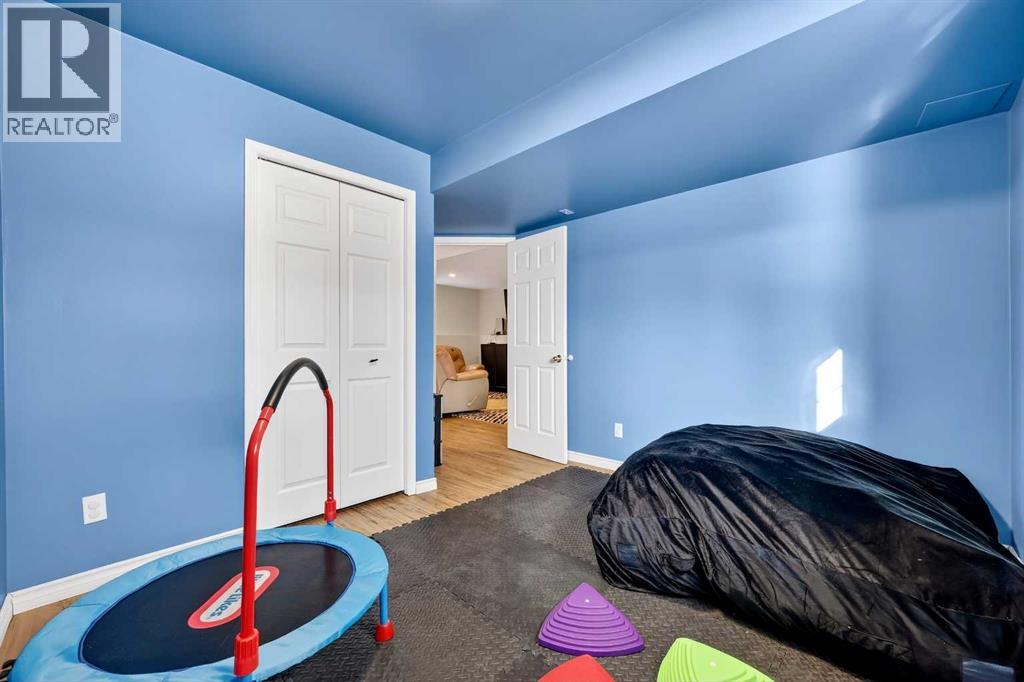 250 Cimarron Boulevard, Okotoks, Alberta  T1S 2E5 - Photo 27 - A2285608