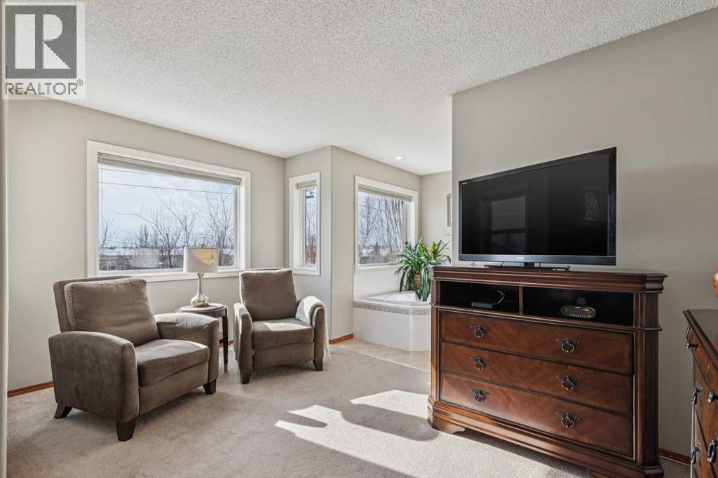 63 Evergreen Heights Sw, Calgary, Alberta  Y2Y 3A6 - Photo 23 - A2288146