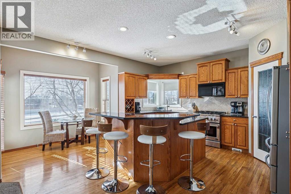 63 Evergreen Heights Sw, Calgary, Alberta  Y2Y 3A6 - Photo 8 - A2288146