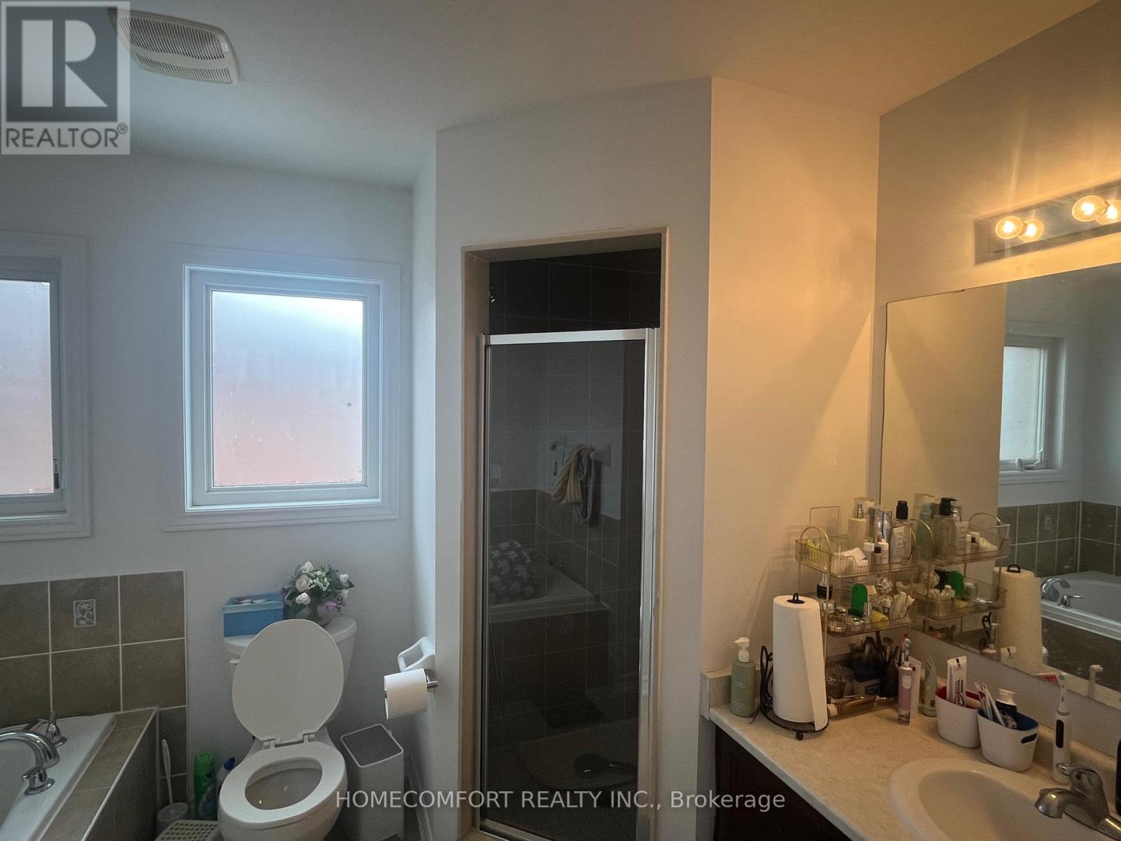 81 Carolina Rose Crescent, Markham, Ontario  L6E 0P2 - Photo 10 - N12817354